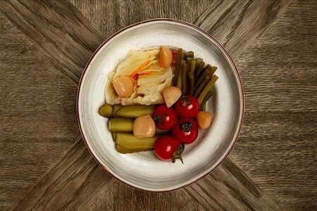 Форель маринованная в свекле