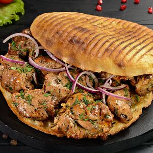 Шашлыки в хлебе Курица-Свинина