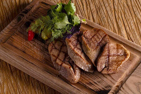 Говяжий язык, приготовленный на гриле