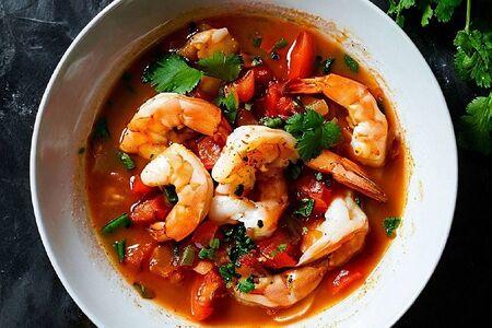Фирменный суп с сёмгой и креветками