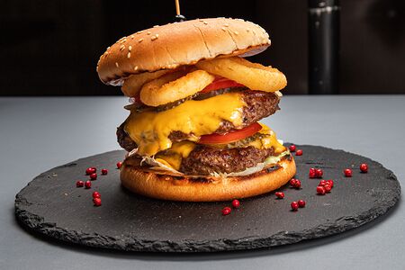 Двойной Beef бургер