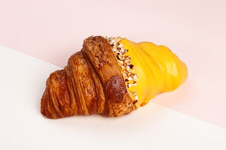 Круассан Манго 
