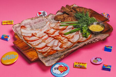 Сало по-чесноку