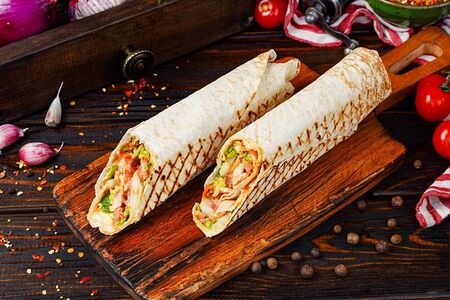 Шаурма Цезарь с курицей