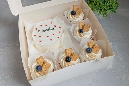 Бенто-торт и капкейки С любовью