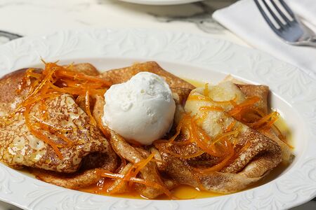 Блинчики, апельсиновый соус