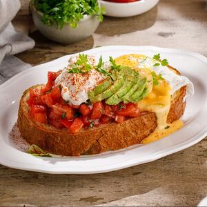 Яйцо Бенедикт с авокадо