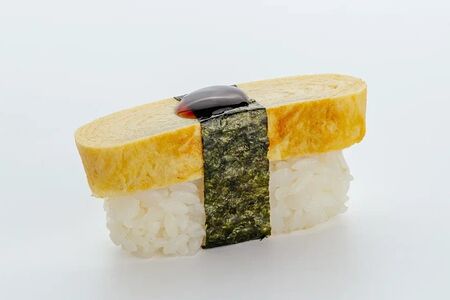 Нигири с японским омлетом и соусом терияки