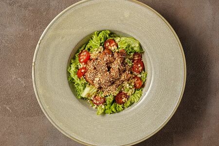 Салат с курицей и булгуром