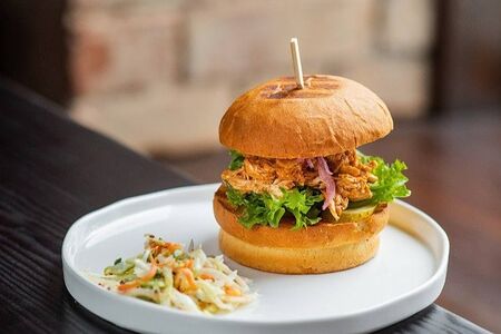 Чикенбургер с рваной курицей