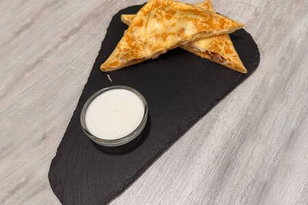 Блин с ветчиной и сыром