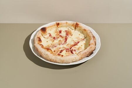 Пицца с беконом