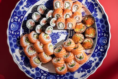 Ассорти роллов Сяке