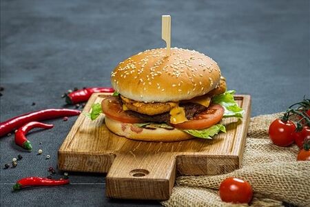 Фирменный бургер Счастливчик