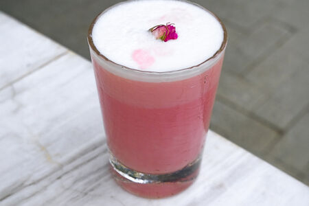 Розовая матча и белый шоколад 