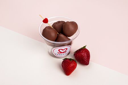Клубника в шоколаде 