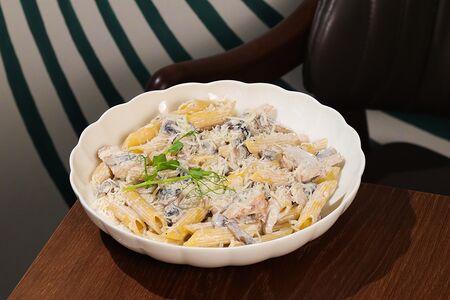 Сливочная паста с индейкой и грибами