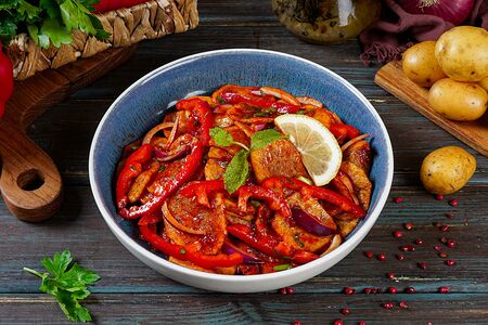 Горячий салат Кампус