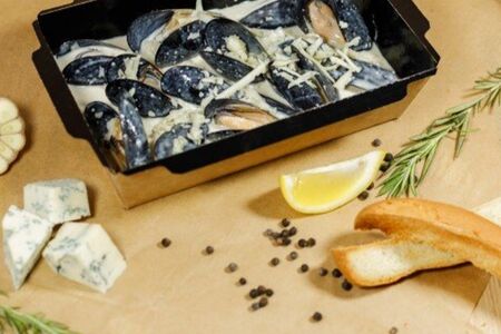 Мидии в соусе дорблю