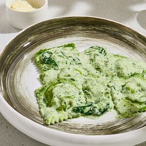 Равиоли с лососем и сливочном сыром