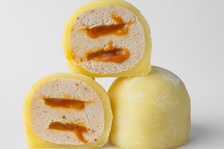 Моти Банан-соленая карамель