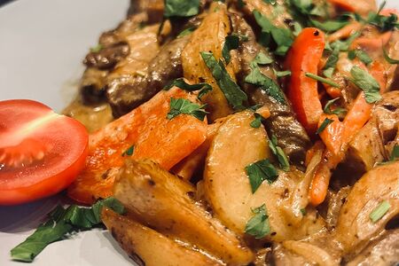 Жаркое с говядиной