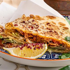 Манакиш с ягненком