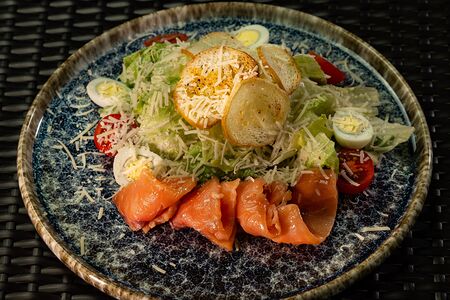 Цезарь с лососем