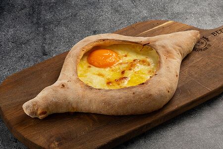 Хачапури по-аджарски