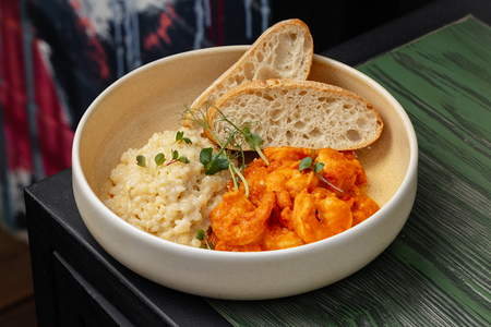 Птитим с креветками