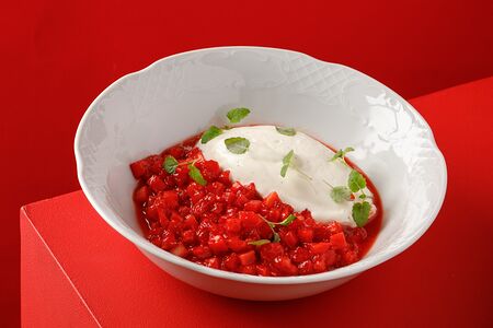 Ванильный крем с клубникой