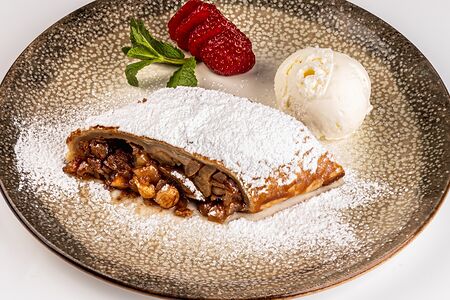 Яблочный штрудель