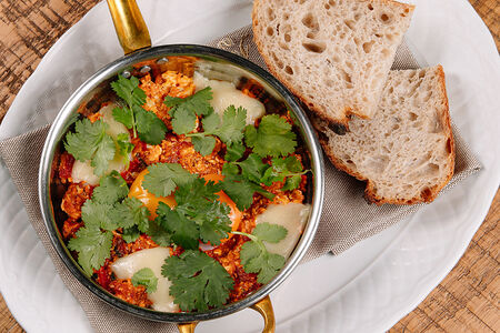 Шакшука с сыром