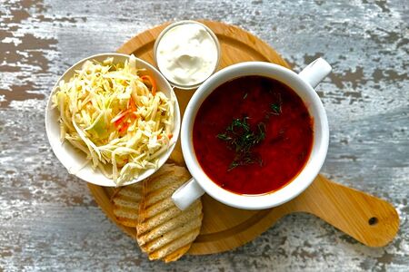 Ланч с борщом