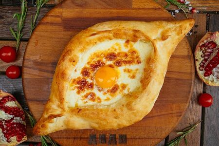 Хачапури по-аджарски