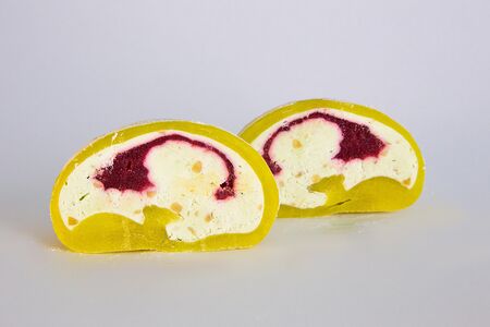 Моти Фисташка-малина