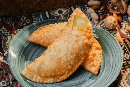 Чебурек с сыром