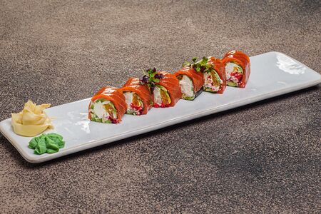 Ролл Кето с лососем