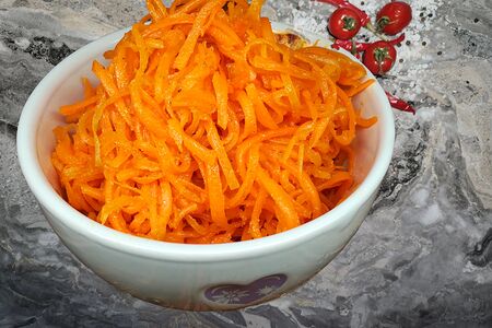 Морковка по-корейски