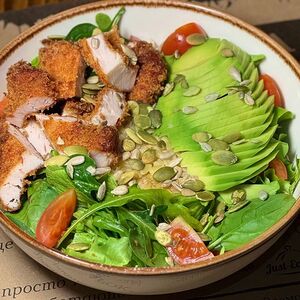 Боул с булгуром и курицей