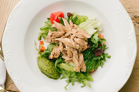 Теплый салат с телятиной