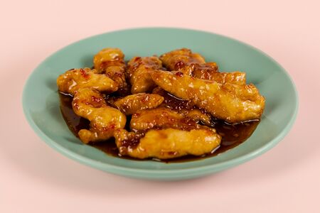 Цыпленок в кисло-сладком соусе