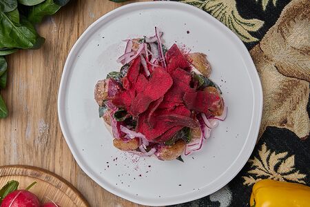 Салат с бастурмой