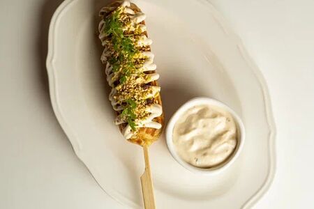 Корн-дог с сыром сулугуни