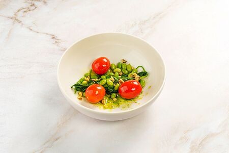 Шпинат с черри