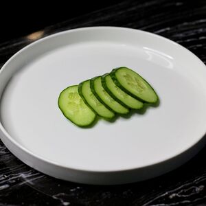 Огурцы свежие