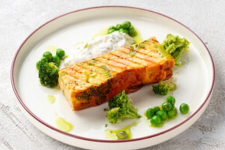 Омлет по-лотарингски с лососем