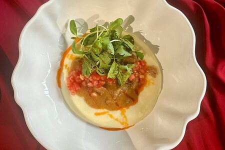 Говяжьи щечки с картофельным пюре