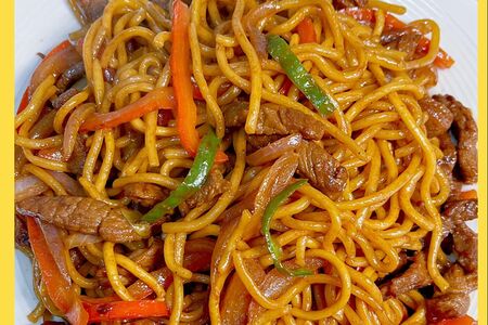 A3 Жарная лапша с говядиной 