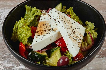 Греческий с сыром фета